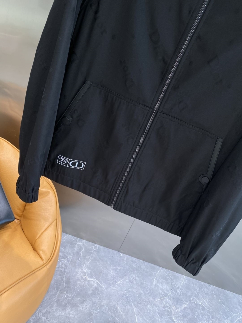 chr1st1an D10r outwear